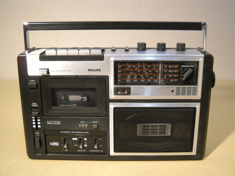 1979.d.Philips AR499.jpg
