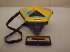 +  1983.b. Philips D6608