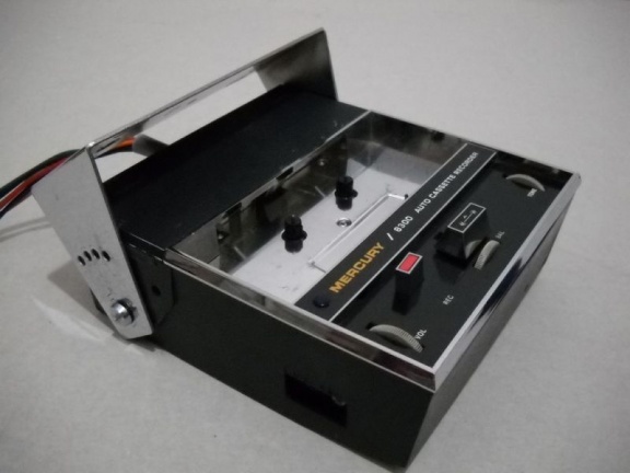 +++  1967.f.  Mercury AP8300 - 1st stereo car compact-cassette (TM) recorder  