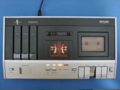 +  1976.h.   Philips N2520