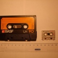 +++  1986.c.c.  Dictasette (picocassette)=smallest analog cassette