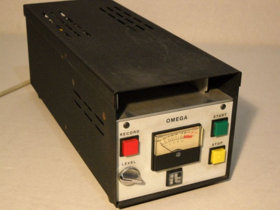 ++  1983. f.   ITC Omega - Fidelipac cartridge recorder